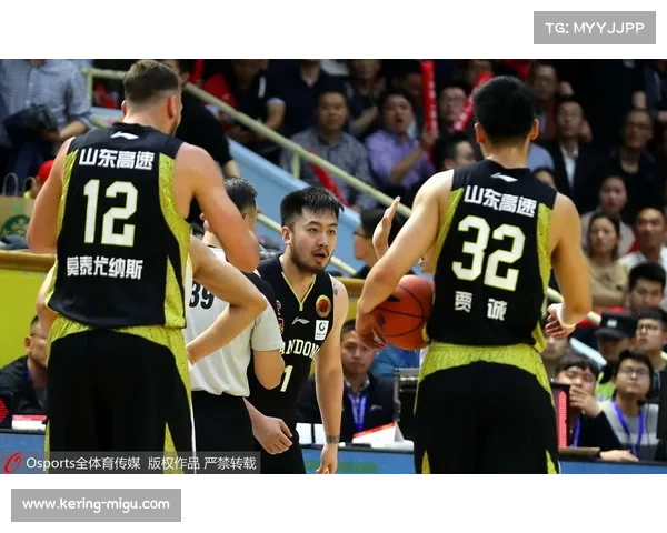 山东U19男篮5人得分上双，于正鑫砍20分展现团队篮球深度